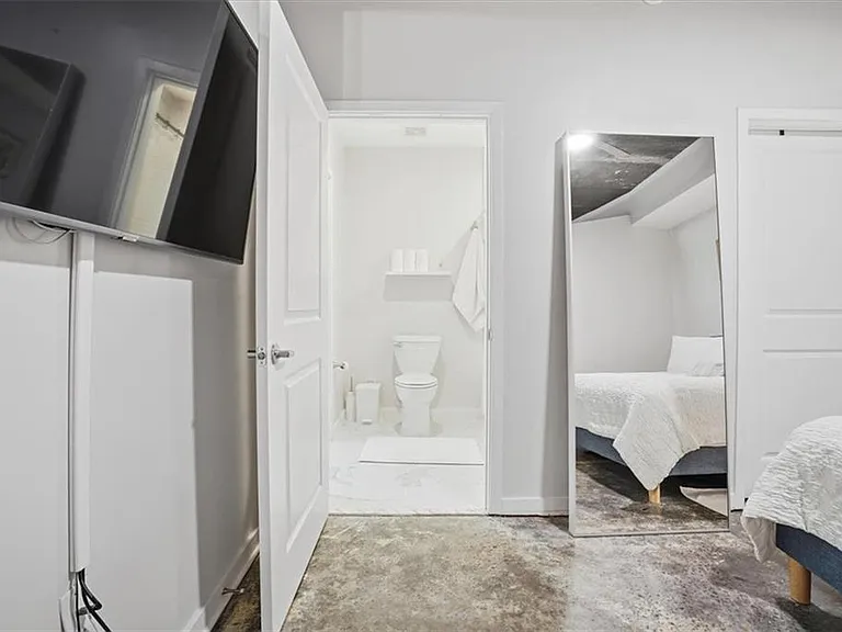 923 Peachtree St NE #1221 — Photo 15
