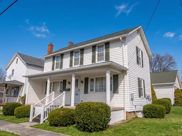 300 McIntyre Ave, Patton, PA 16668