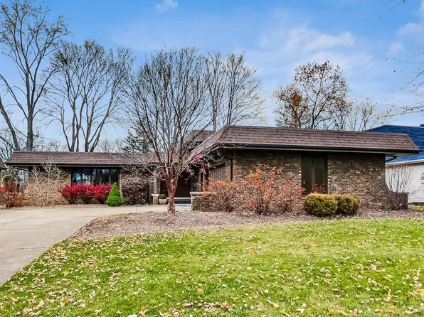 1835 Fisher St, Munster, IN 46321