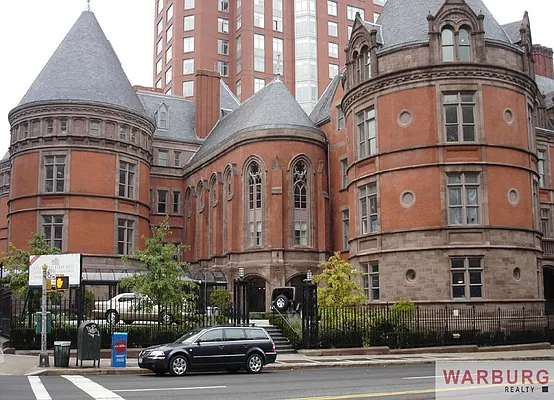 Rented by Warburg | media 12