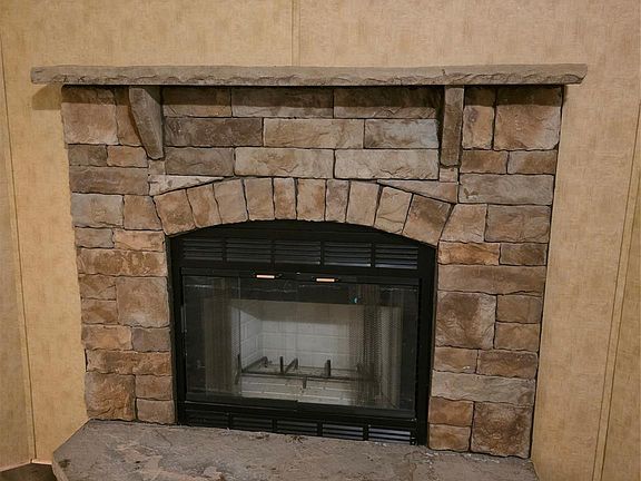 5th image of 1409 Clayton Dr