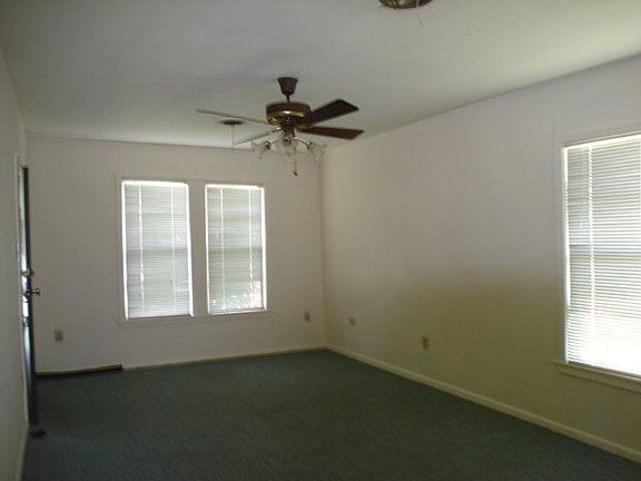 2nd image of 929 Wilson St