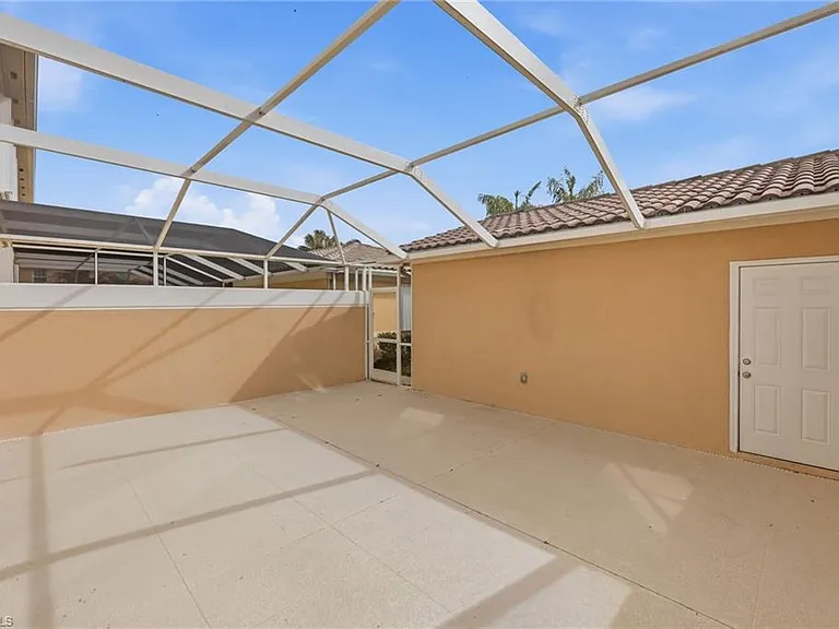 8108 Josefa Way — Photo 11
