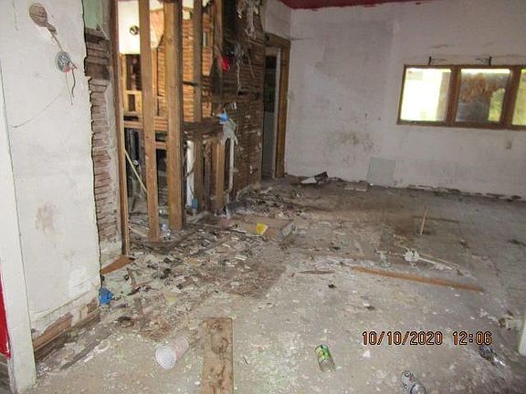 4th image of 2720 N 23rd St #2722