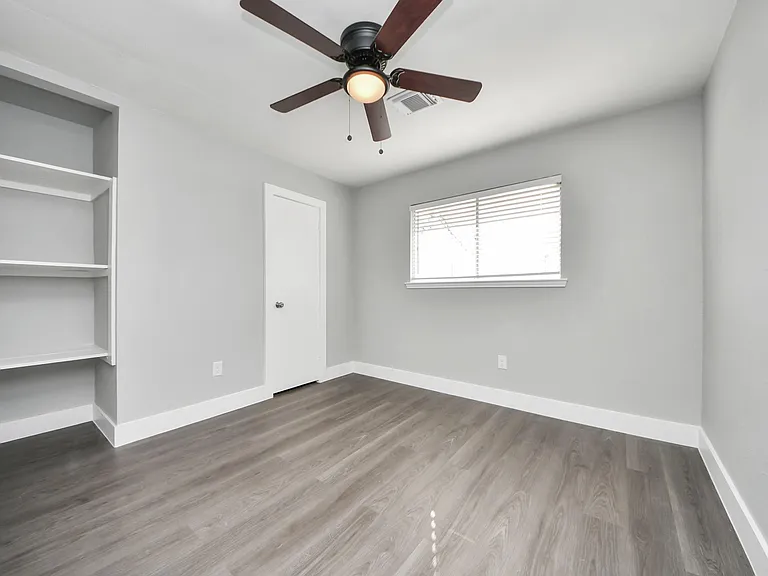 15423 Ridingwood Dr — Photo 26