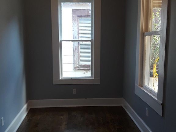 3rd image of 1310 Lincoln Ave
