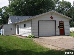 306 8th Ave, Albany, IL 61230