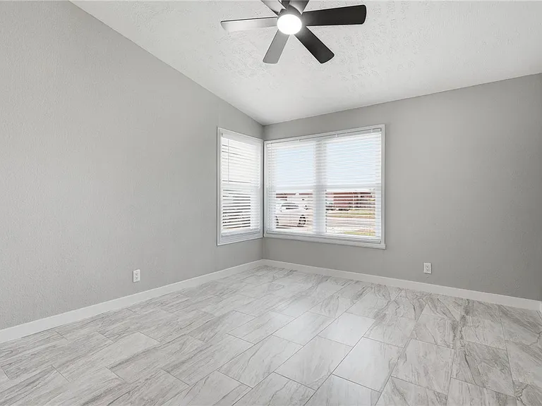 103 Magnolia Pl — Photo 17