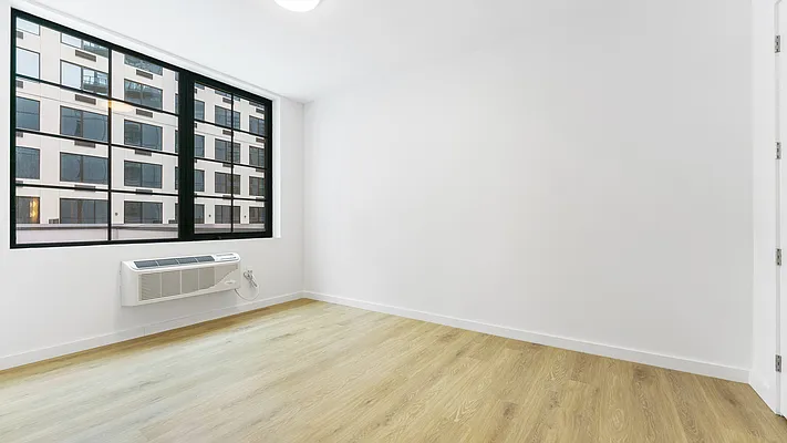 Rented by Nooklyn NYC LLC | media 82