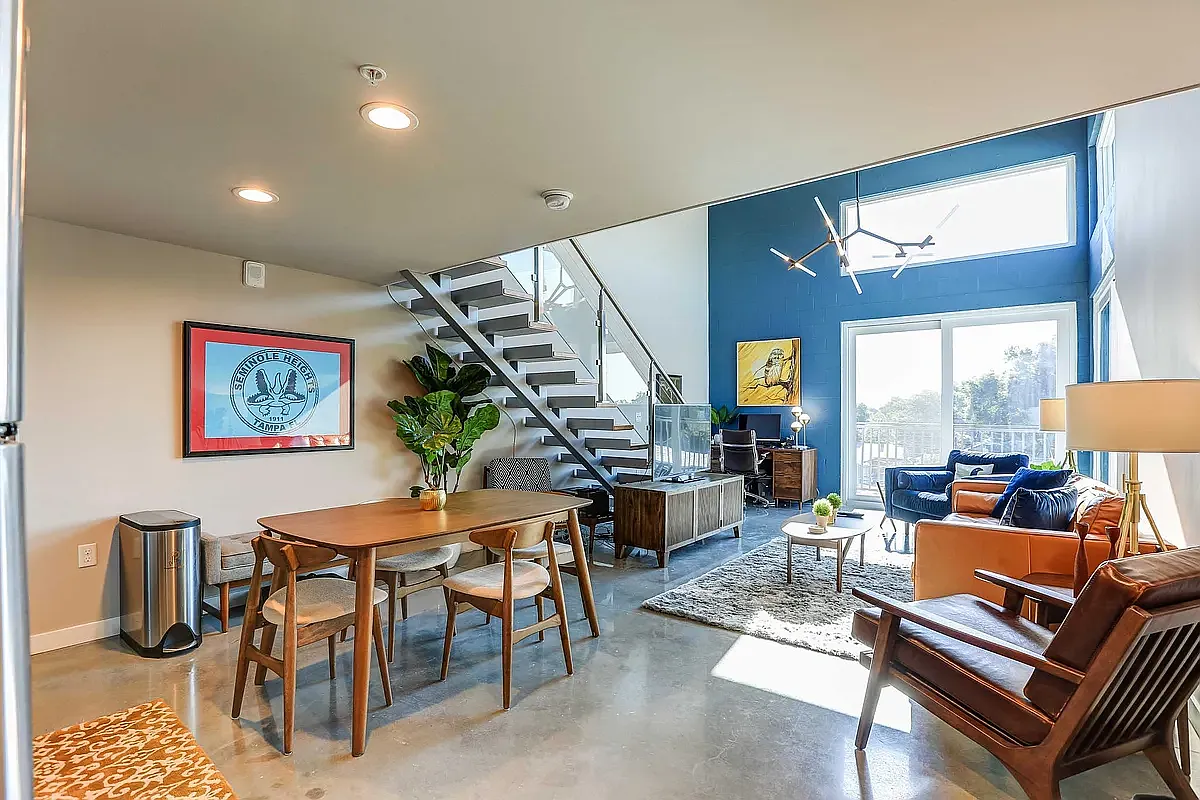 1 bedroom loft living room - Avenue Lofts