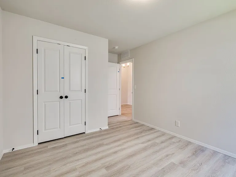 3462 E 153rd St S — Photo 22