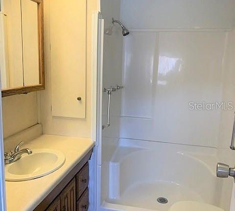 4th image of 111 Aquila St N