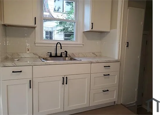 19482 Dwyer St — Photo 24