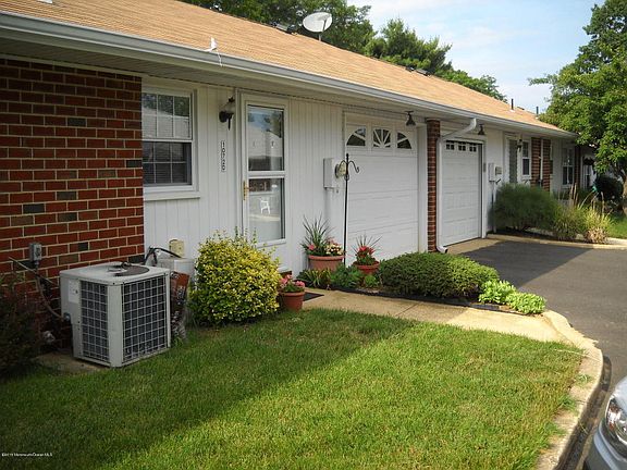 2nd image of 1072D Argyll Cir