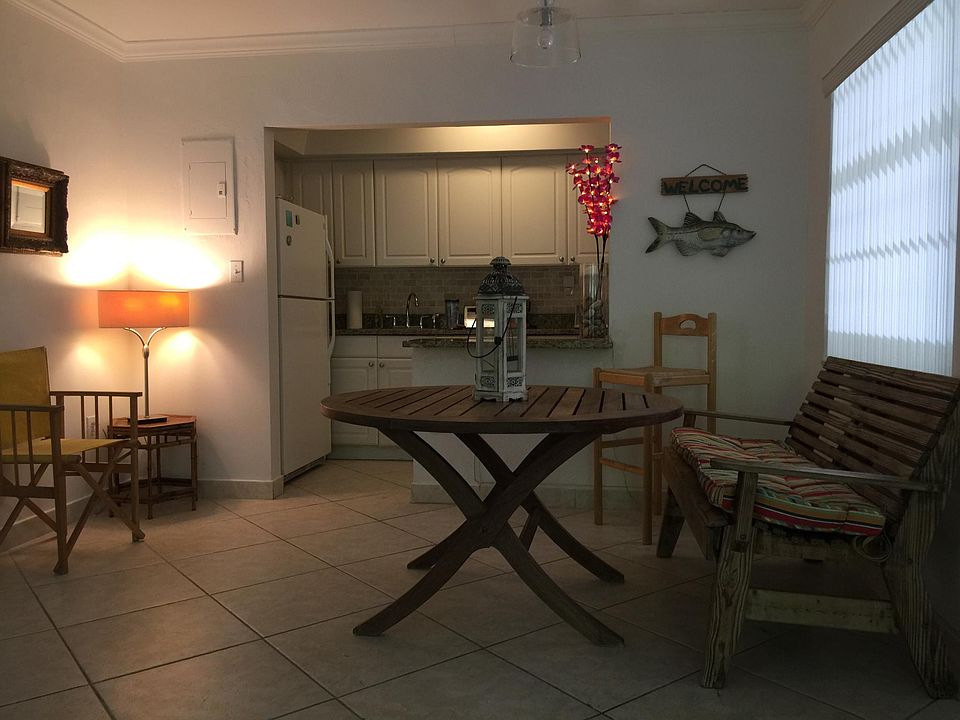 Living room open to kitchen