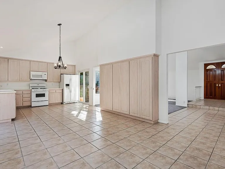 3086 Black Hills Ct — Photo 7