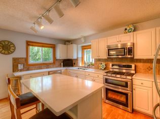 975 139th Ave NW, Andover, MN 55304