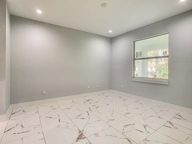 5237 Jennings St — Photo 6