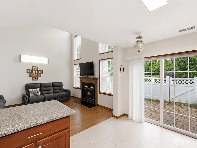 101 Wellington Park Dr — Photo 13