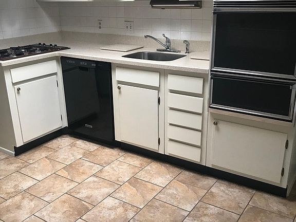 4th image of 1615 Saint Anthony Ln