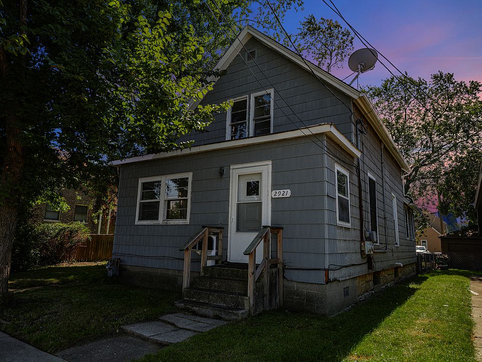 1st image of 2921 Burr Oak Ave