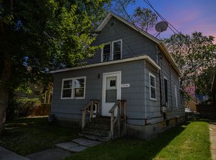 2921 Burr Oak Ave, Blue Island, IL 60406