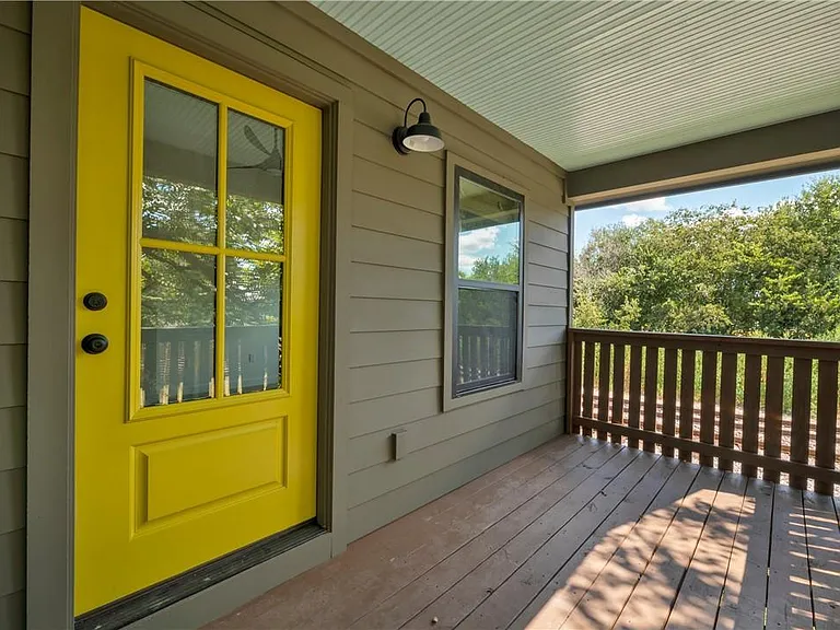7505 Grover Ave #GARAGE B — Photo 3