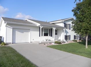 1104 E Nebraska Ave, Grand Island, NE 68801