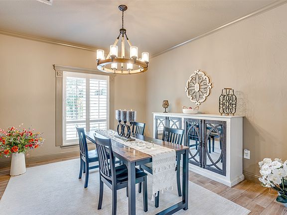 5th image of 8528 Summerhill Ln