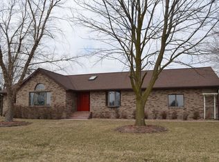 627 Red Stripe Rd, Sandoval, IL 62882
