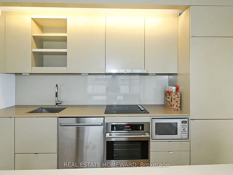 101 Peter St W #3207 — Photo 1