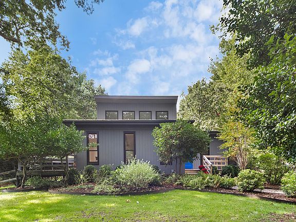 2nd image of 11 Cattalo Cir