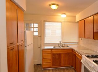 4682 N High St APT D, Columbus, OH 43214