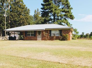 1965 Crystal Ridge Rd, Louisville, MS 39339