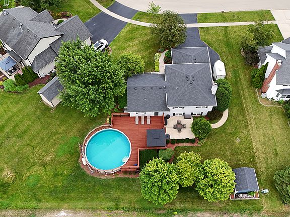 3rd image of 2715 S Centurion Ln