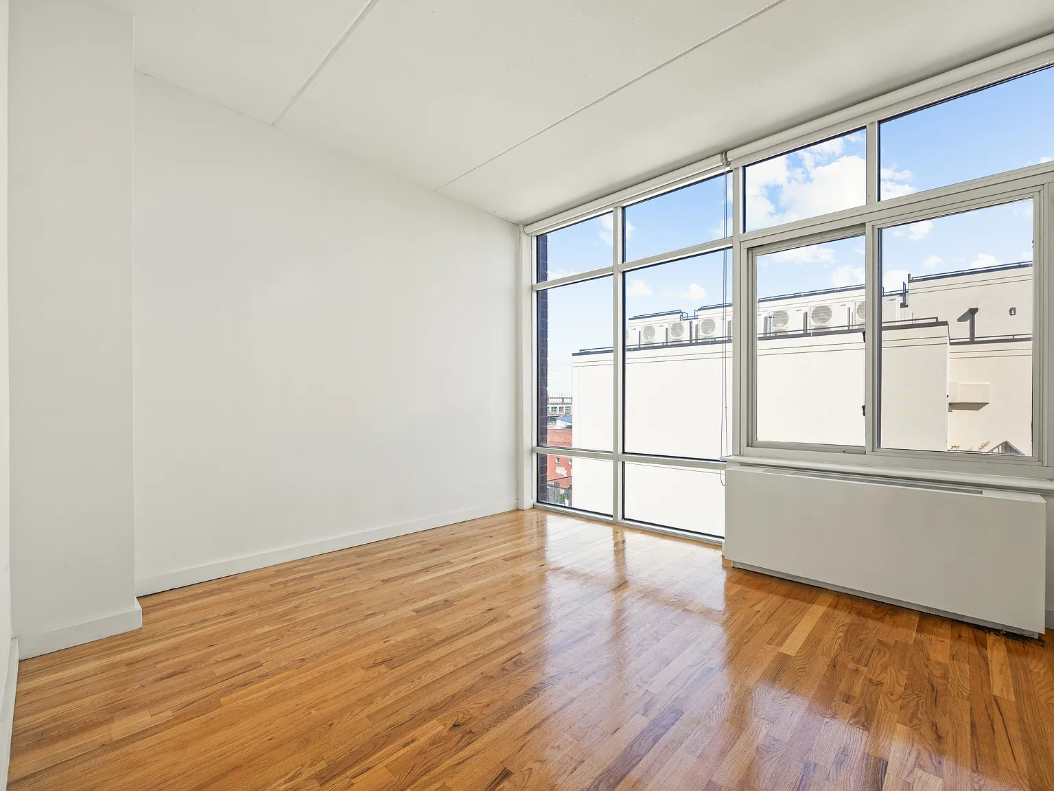 892 Bergen Street — Photo 2