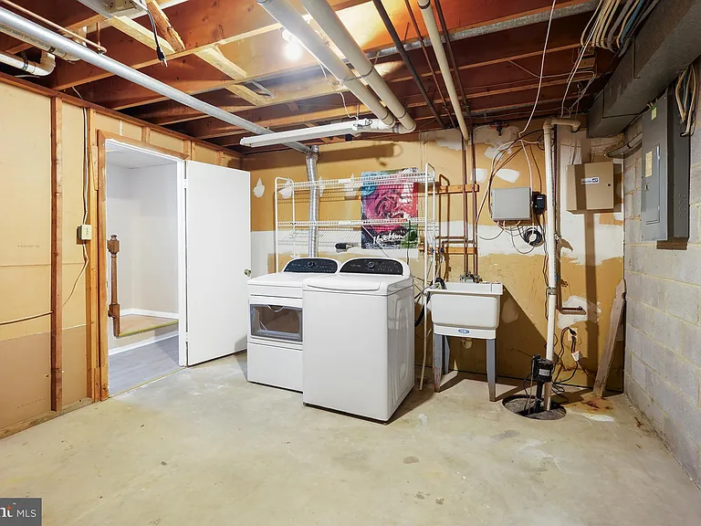 3 Brucester Bridge Ct — Photo 33