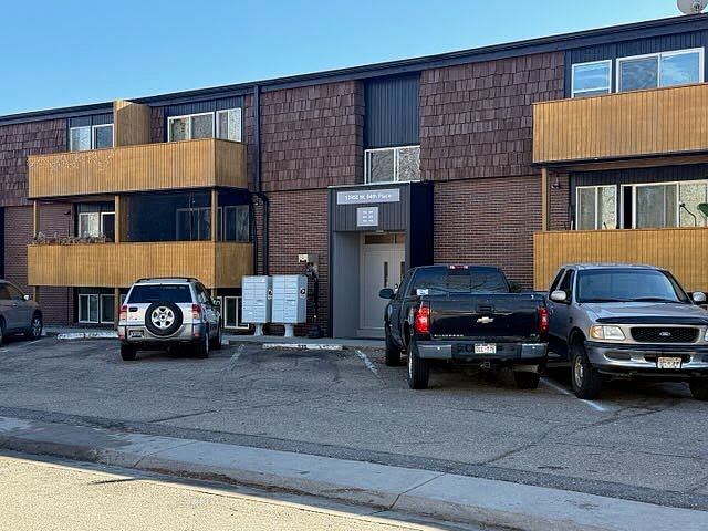 1st image of 10950 W 64th Pl APT 104