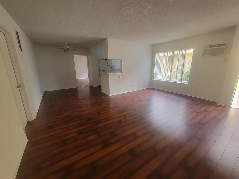 3111 S Canfield Ave #3 — Photo 6