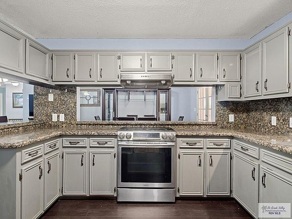 5th image of 3220 N Sam Houston Blvd