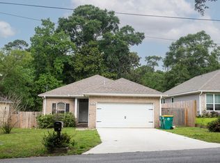 708 Kumquat Ave, Niceville, FL 32578