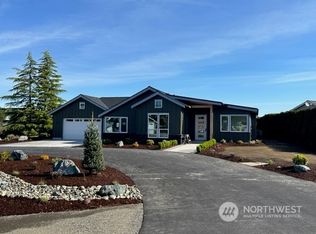 8124 Chehalis Rd, Blaine, WA 98230