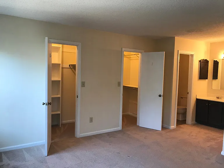 4664 Genoa Cir — Photo 14