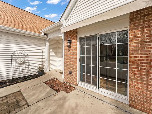 3rd image of 21324 W Douglas Ln