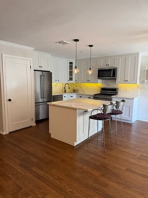 2 bed, $3,600 — Photo 3