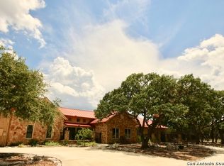 274 Cave Spring Dr, Ingram, TX 78025