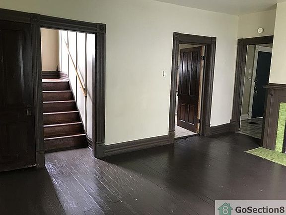 3rd image of 470 S Champion Ave