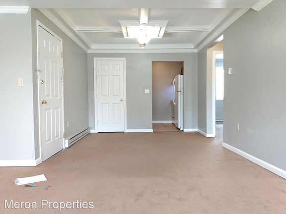 3rd image of 75 Adirondack Ln APT 201
