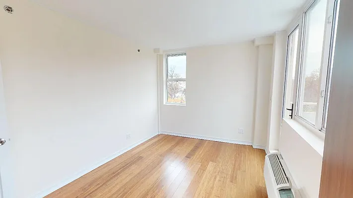 Rented by Metro Garden Realty NYC | media 48