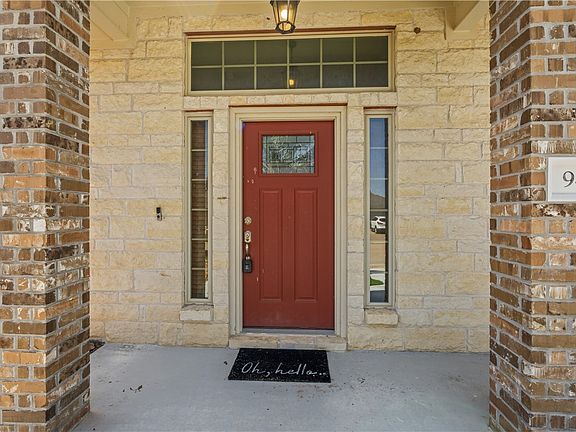 3rd image of 941 Dove Landing Ave